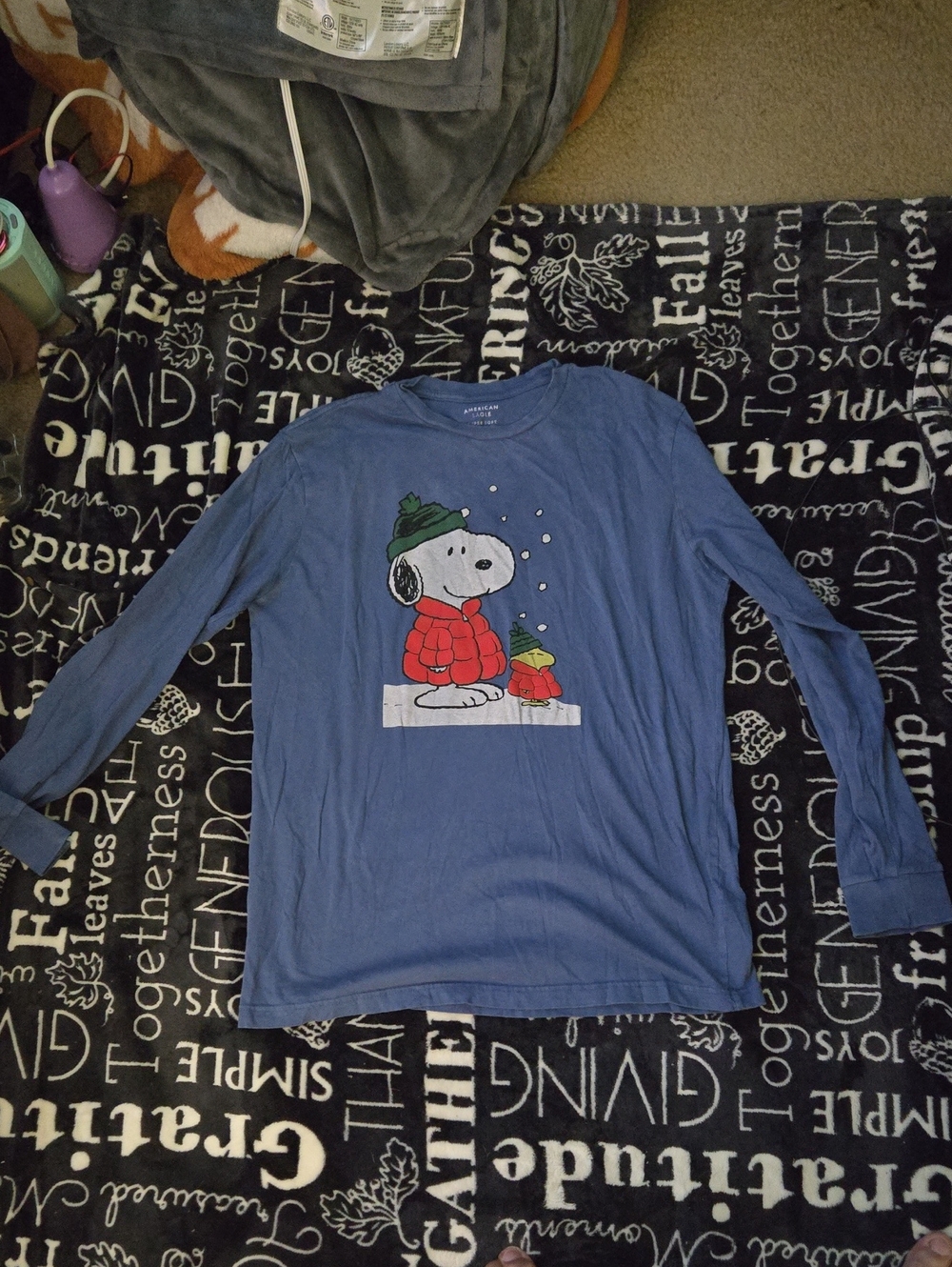 American Eagle Outfitters Blue Long-Sleeve Snoopy Winter Graphic Tee Sz Med